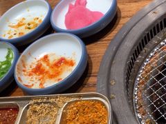 -明洞阿姨·韩式酱蟹烤肉·创意料理(三元桥店)