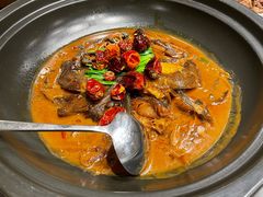 红烧碟鱼头泡饭-大鹏饭店·金陵家宴(奥体中心店)