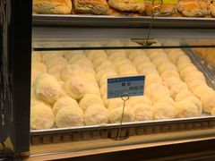 -鲍师傅糕点(江苏路店)