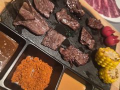 -左庭右院鲜牛肉火锅黑金店(陆家嘴中心店)