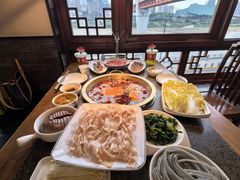 -小天鹅火锅·一线江景洪鼎旗舰店(洪崖洞店)