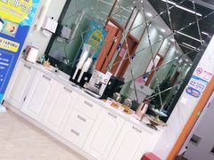 -茂菊口腔连锁(浦东南路店)