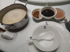 -红鼎豆捞·非遗鲍皇汤火锅(宝丰路店)