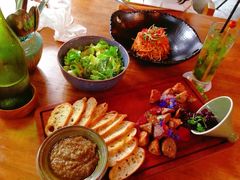 -植物园哈利亚餐厅