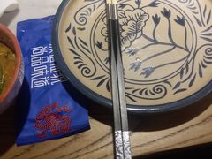 -尚尚仙·酸汤猪手·猪肚鸡火锅(华联万柳购物中心店)