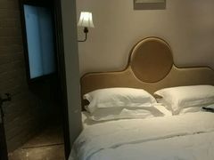 -杨桃院子旅馆(厦门鼓浪屿中华红墨店)