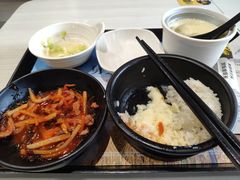 -老娘舅餐厅(黄龙体育中心店)