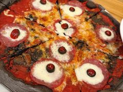 怪兽之眼披萨-城市大道红炉披萨烘焙坊