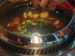 -哈尔滨烧烤·山河村铁锅炖(交大店)