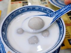 牛奶芝麻汤圆-捷信牛奶甜品世家(柳巷店)