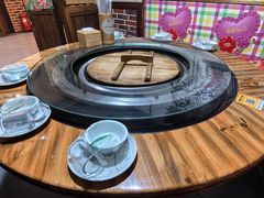 -人民公社铁锅炖·东北菜(卫国道店)