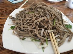 豆腐丝-溢心园香河肉饼总店