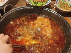 -旧街市鲜货老火锅(大光路店)