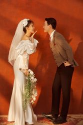 点击看大图 -挪娅婚纱摄影皇家会所