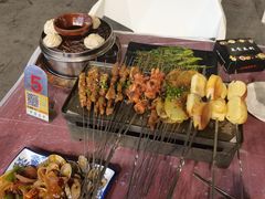 -老街烧烤大排档·地道湖北菜·龙虾馆(汉口火车站店)