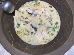 鱼汤-鲜潭蒸汽石锅鱼(五道口购物中心店)