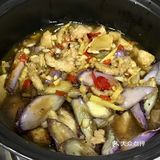 川味鱼香茄子煲，让你夏天干完两碗米饭