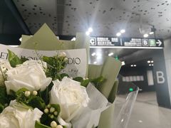 -亭亭鲜花店(中山北路店)