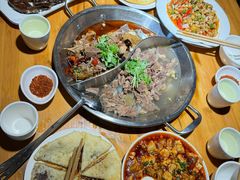 -大众跷脚牛肉馆·非遗传承单位(峨眉山店)