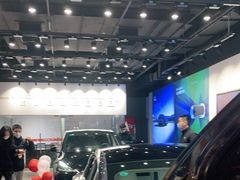 -TESLA 特斯拉(上海太古汇体验店)
