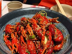 -肥肥虾庄·金牌油焖大虾(汉街SKP店)