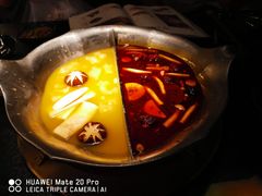 台式麻辣花胶鸡鸳鸯锅-湊湊火锅·茶憩(世博大道店)