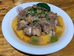 大理青梅蒸排骨-老滇山寨•云南特色菜•地方菜•民族风情歌舞表演(金碧店)