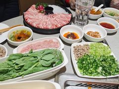 -海底捞火锅(新松江路生日主题店)