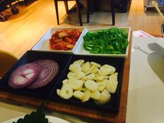 小菜-千纸鹤嫩汁烤肉(学府店)