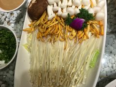 -慢丽江·云南野生菌土鸡锅(付家庄店)
