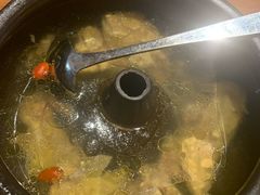 -云海肴·汽锅鸡·云南菜(天山百盛优客店)