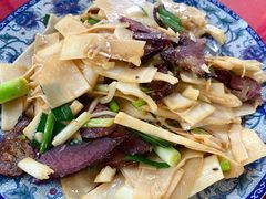 冬笋炒腊肉-生态苑农庄(十里画廊遇龙河店)