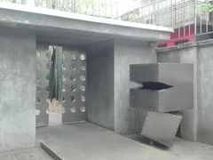 -穹六人间 people 6(岳阳路店)