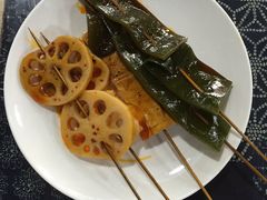 钵钵鸡-丁丁猫重庆小面(徐州路店)