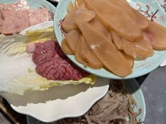 -肖肖酸萝卜鱼火锅(总店)