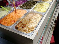 自助取餐区-三兄弟高炉烧饼