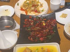 -隔壁老王·家常云南菜(花巷店)