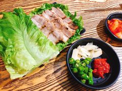 菜包肉-吴草鸡爪오초닭발韩食堂(融恒盈嘉中心店)
