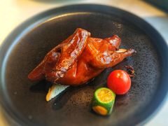 爆汁花椒脆皮乳鸽-柴门头啖汤·经典川菜·慢火汤品(锦城万达店)