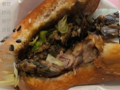 腊味菜菜堡-麦当劳(西客站店)