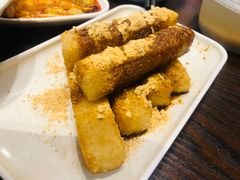 -爆炸头阿姨小四川正宗川味小吃(无任何分店)