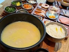 -银米·云南传统过桥米线(双廊黑金冠店)