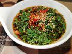 -尚尚仙·酸汤猪手·猪肚鸡火锅(华联万柳购物中心店)