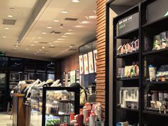 -星巴克(上海虹桥新天地二店)