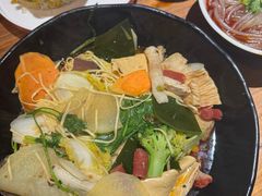 -万记麻辣烫国展总店