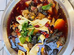 -晓彭肥肠鸡·泡椒鸡火锅(水木天地店)