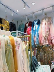 -梦回汉唐汉服旗袍体验馆(拙政园店)