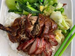 烧鸭拼叉烧饭-北京外国语大学东院食堂