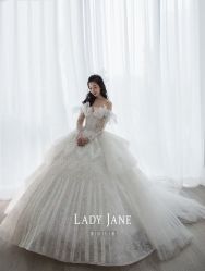 -Lady  Jane高端婚纱礼服馆