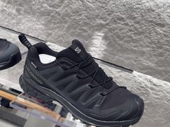 -SALOMON萨洛蒙(青岛海信店)